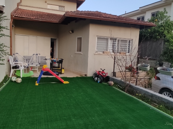 בית למכירה באורנית במיקום מנצח